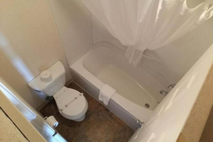 Room 8 of 21