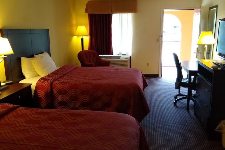 Room 43 of 96
