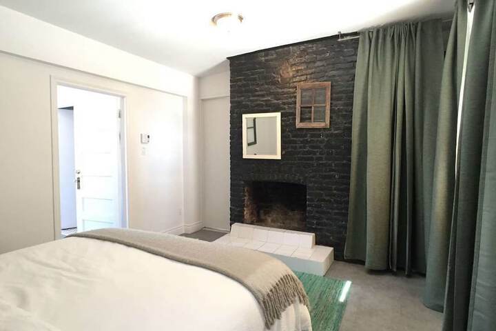 Room 40 of 133