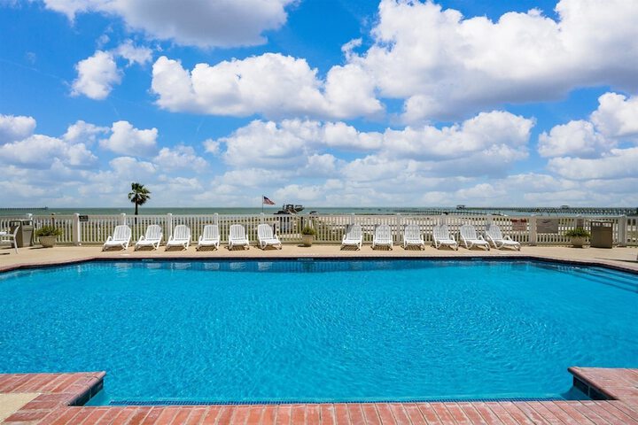 Pool 6 of 248