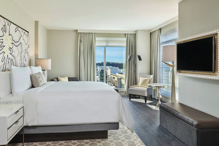 Room 21 of 39