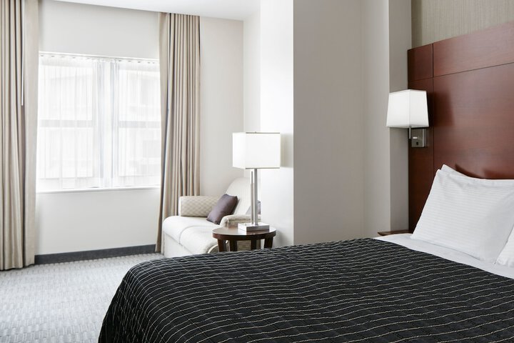 Room 17 of 54