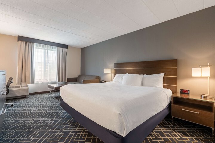 Room 16 of 49