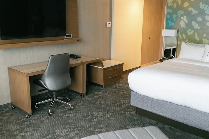 Room 18 of 24