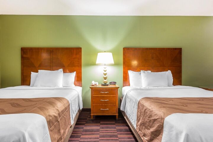 Room 32 of 52