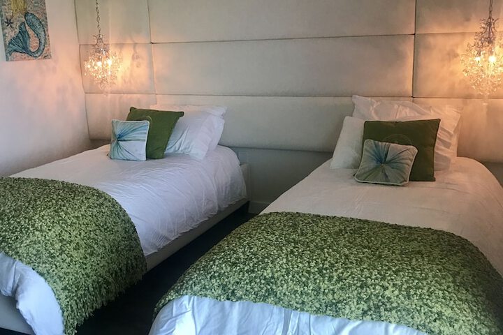 Room 15 of 35