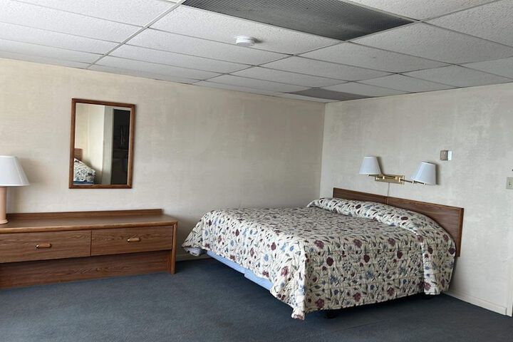 Room 26 of 70