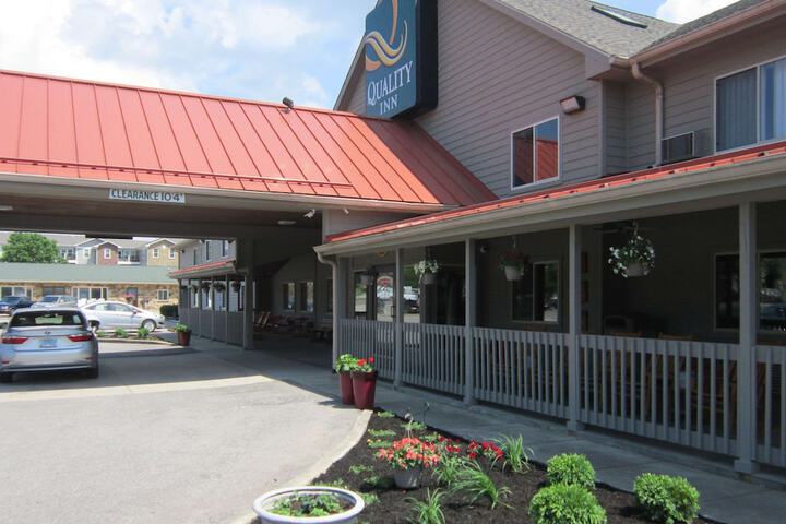 Hotel 4 of 88
