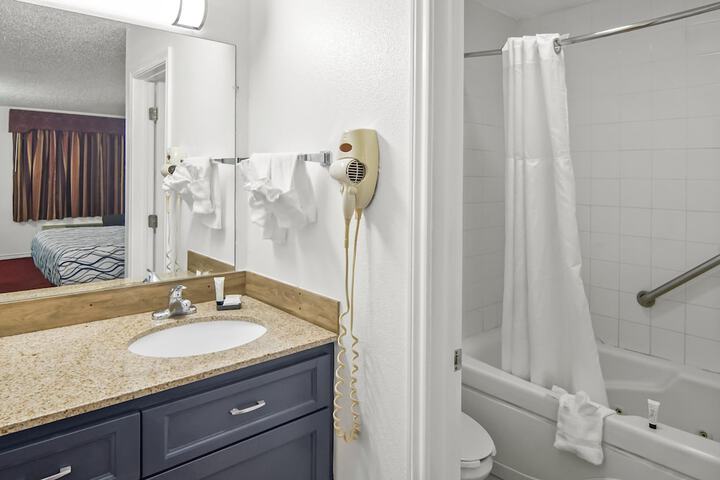 Americas Best Value Inn Weatherford TX