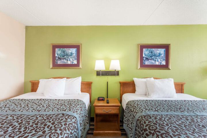 Room 7 of 11