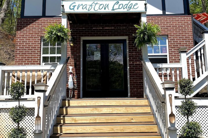 Grafton Lodge