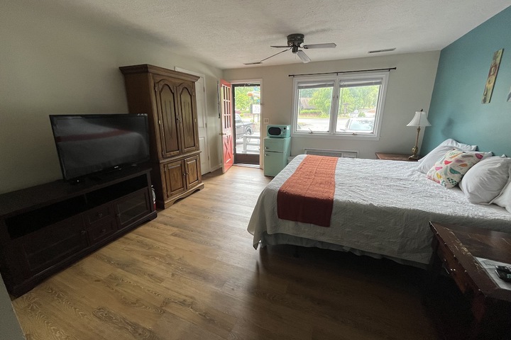 Room 21 of 61