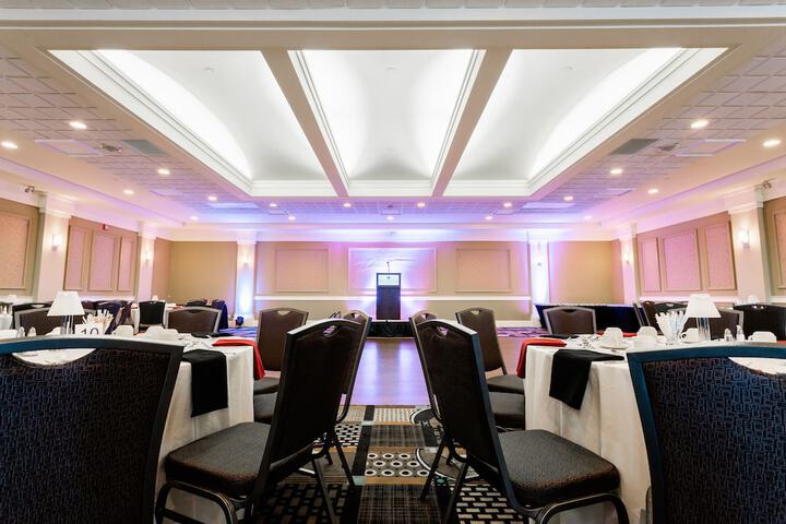 Ballroom/Hall 55 of 67
