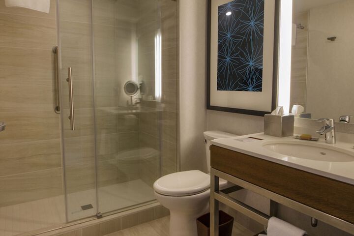 DoubleTree by Hilton Hotel Niagara Falls New York