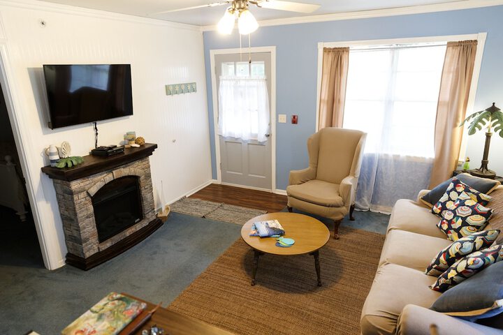 Silver Heart Inn and Cottages