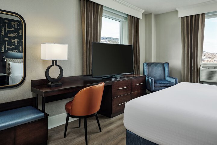 Hotel Alex Johnson Rapid City Curio Collection by Hilton