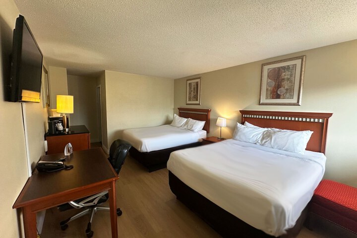 Room 34 of 87