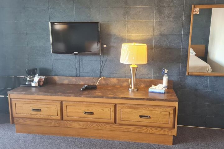 Room 18 of 46
