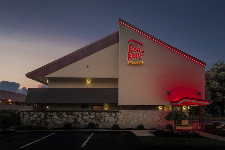 Red Roof Inn PLUS+ Boston - Framingham