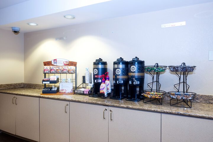Breakfast/Coffee Service 23 of 27