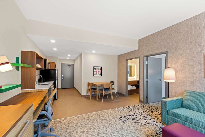 Home2 Suites by Hilton Hendersonville