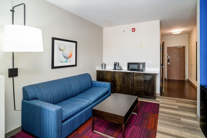Room 34 of 57