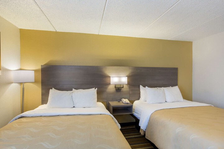 Room 18 of 31