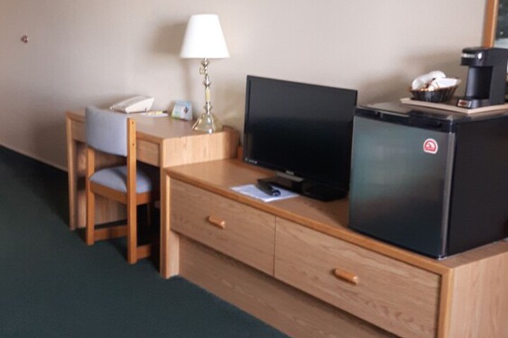 Super 8 by Wyndham Moose Jaw SK