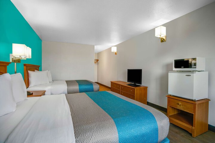 Motel 6 Baker City OR