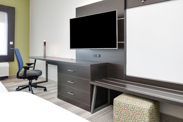 Holiday Inn Express Kermit by IHG