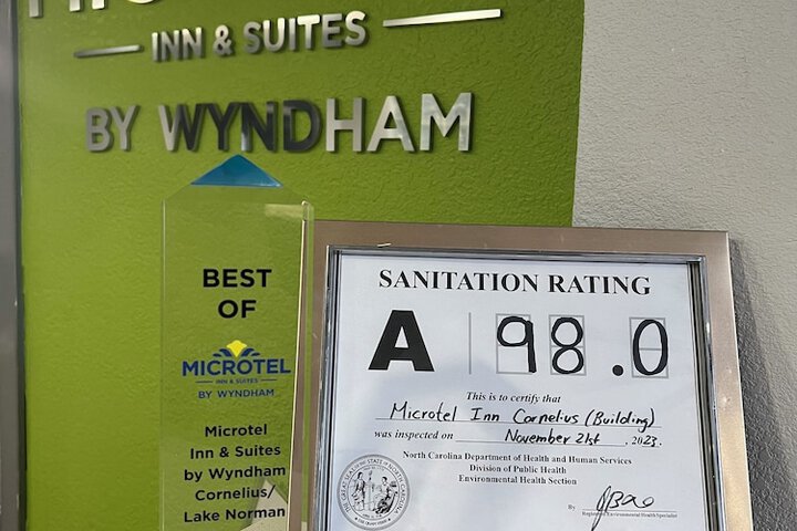Microtel Inn by Wyndham Cornelius / Lake Norman