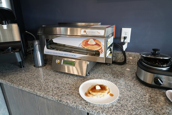 Breakfast/Coffee Service 35 of 45