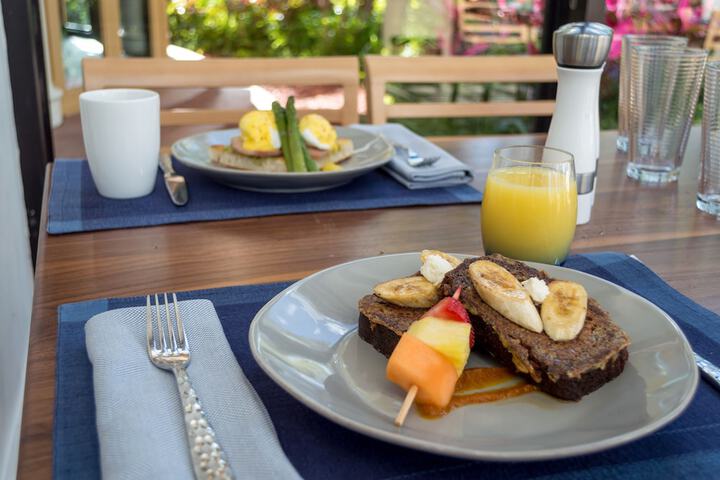 Breakfast/Coffee Service 60 of 78