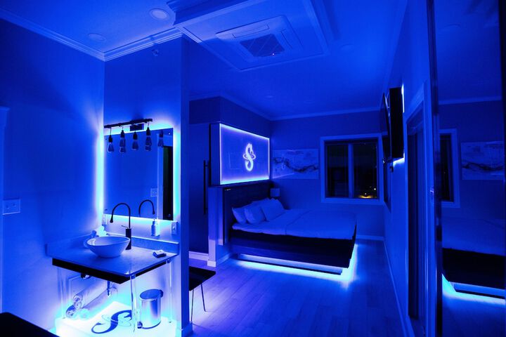 Room 28 of 140