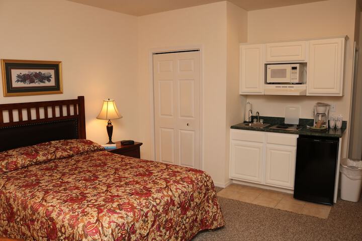 Room 18 of 30
