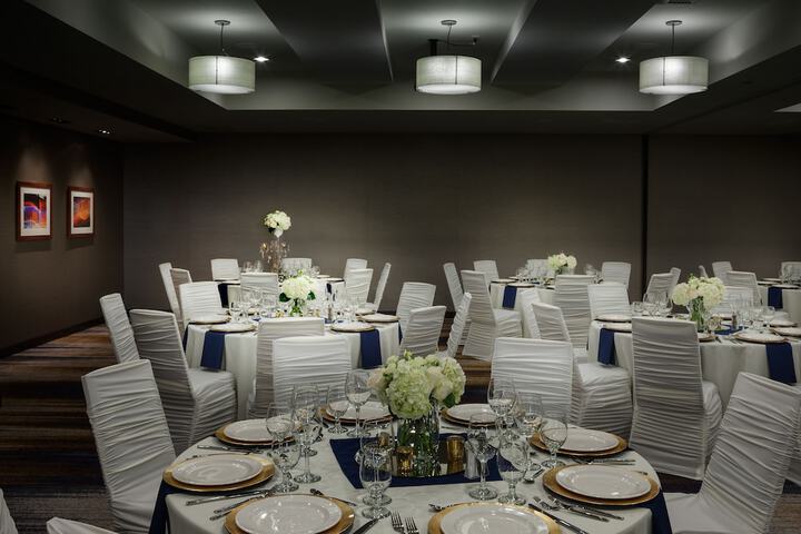 Ballroom/Hall 46 of 52