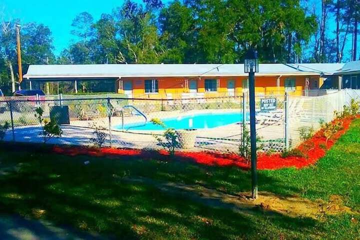 Pool 2 of 9