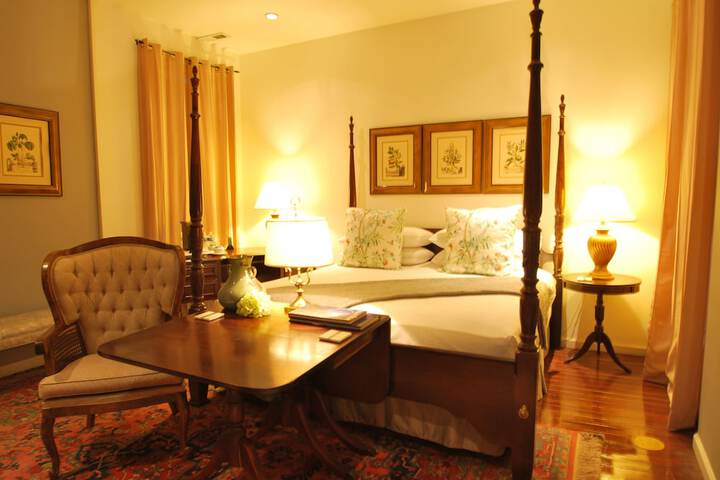 Room 21 of 41