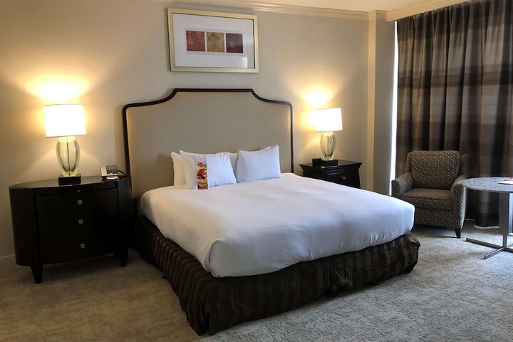 Room 30 of 62