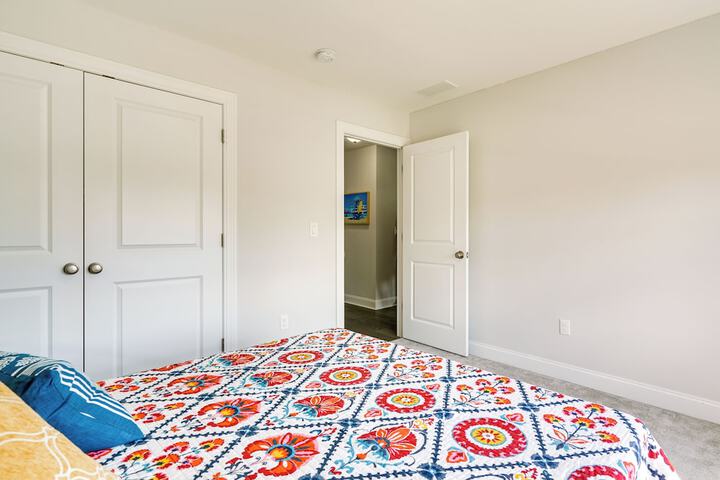 Sleek Long Branch Vacation Rental w / Pool + Patio!