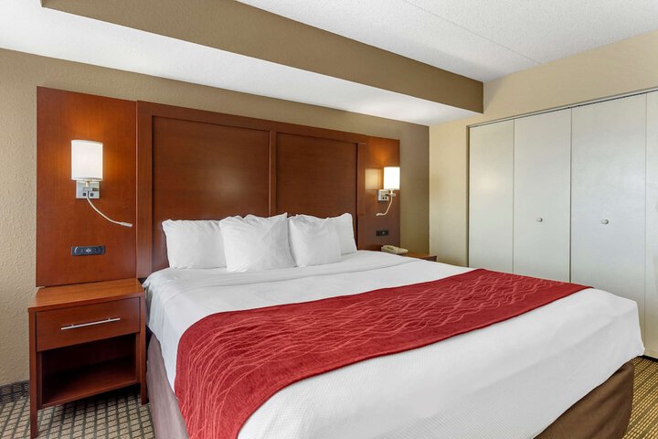 Room 14 of 74