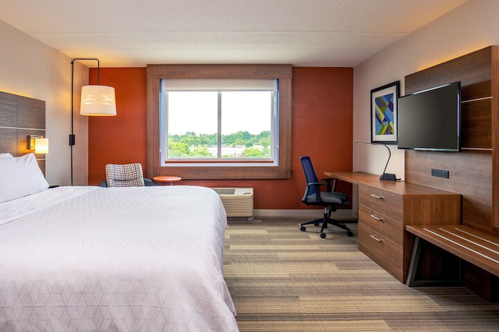Holiday Inn Express Chesapeake - Norfolk by IHG