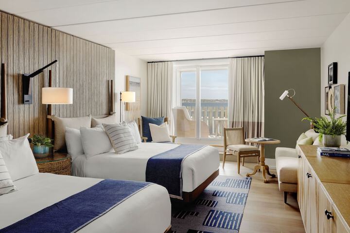 Newport Harbor Island Resort
