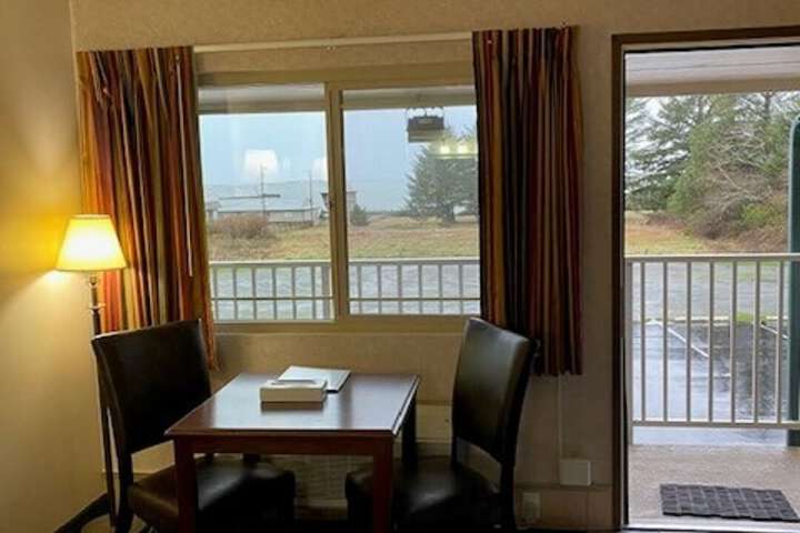 Room 15 of 27