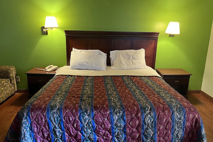 Room 16 of 17