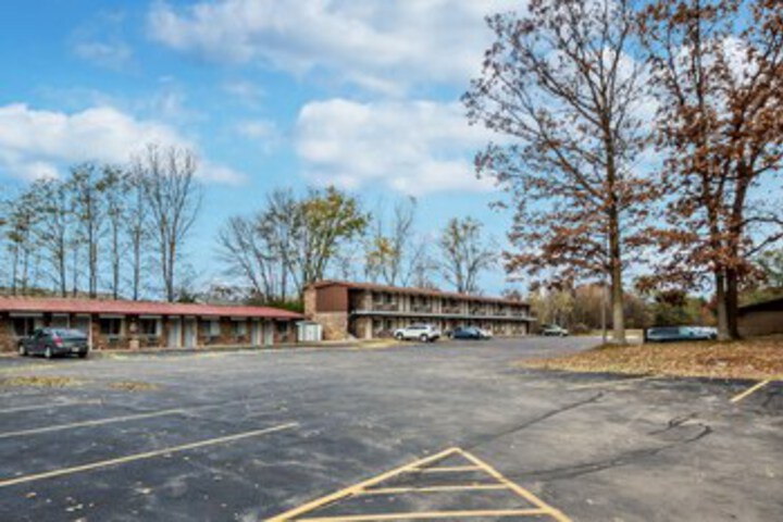 Village Inn