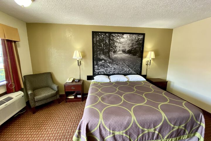 Room 14 of 35