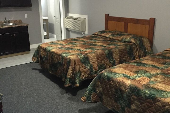 Room 20 of 34