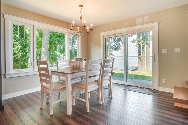 Lakefront Chippewa Falls Haven w / Private Deck!