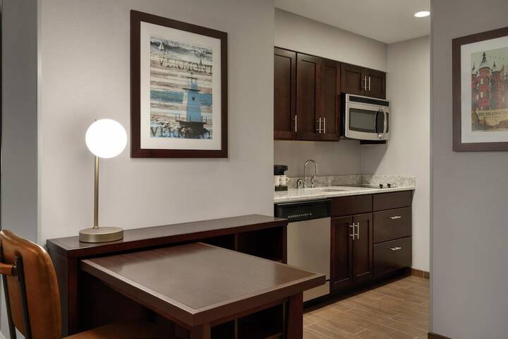 Homewood Suites by Hilton Burlington